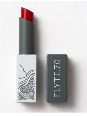 FLYTE.70 L+L LIP lacquer color “Fast Car”
(Reddish amber with a raisin hue) NWT